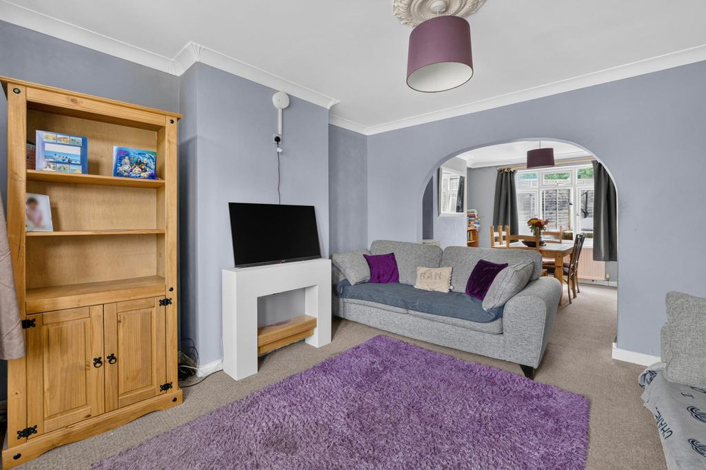 Property photo 2 of 14