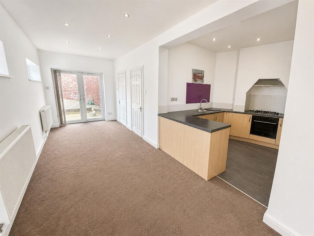 Property photo 3 of 15 Dining Room