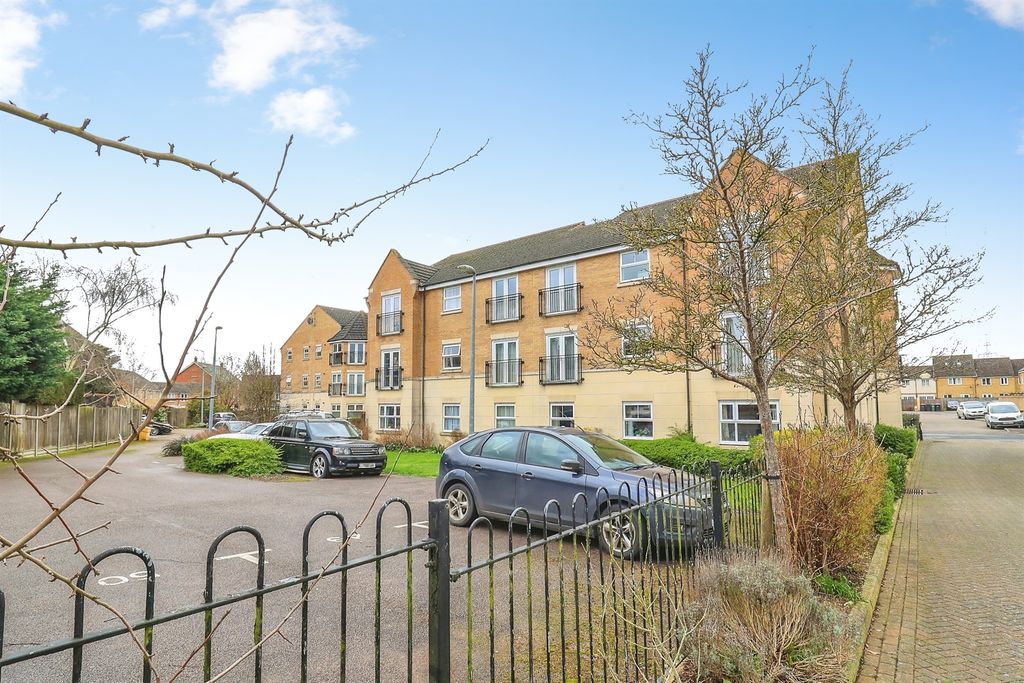 Property photo 3 of 15