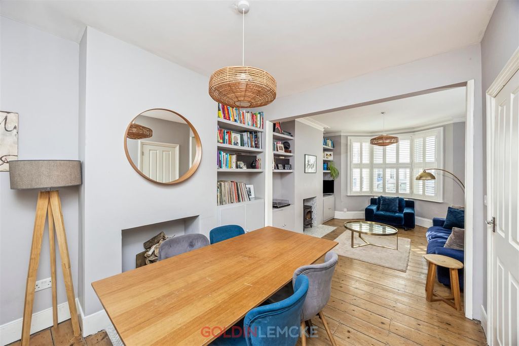 Property photo 2 of 14 Living/Dining Room