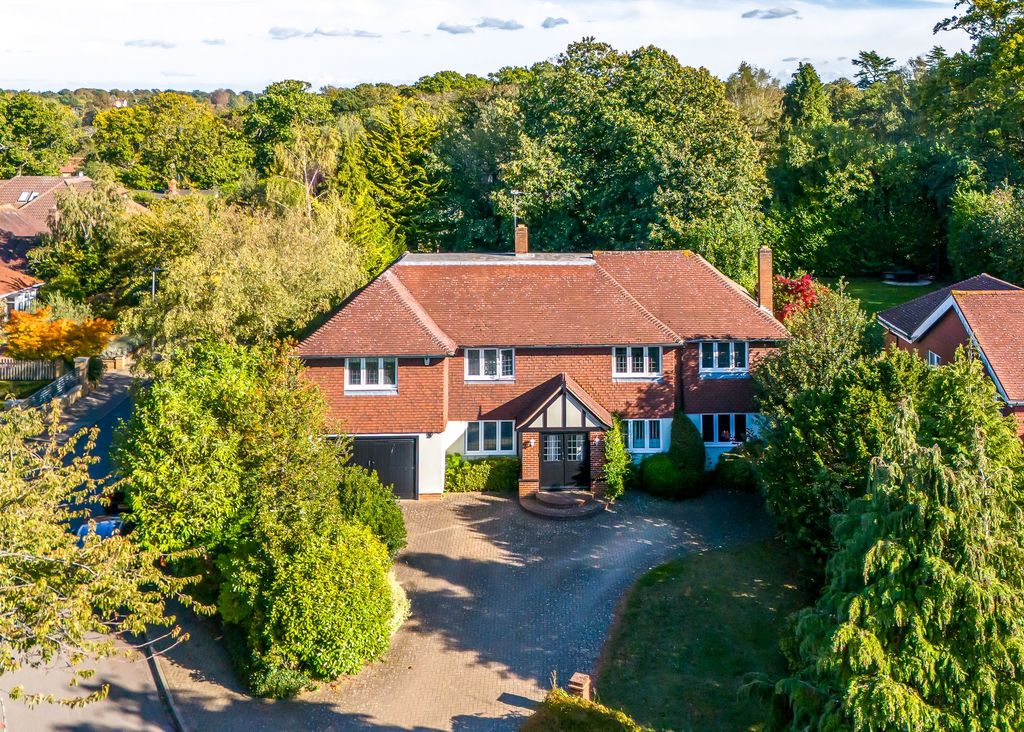 Property photo 1 of 27