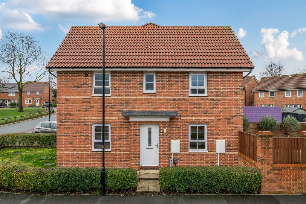 Property photo 1 of 21