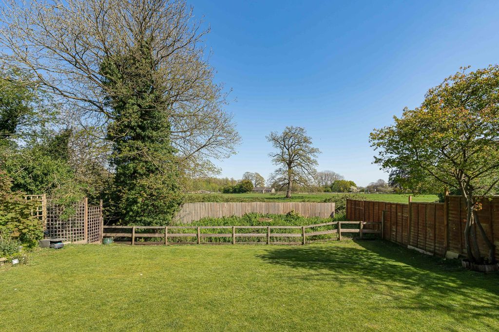 Property photo 2 of 14 Picture No. 16