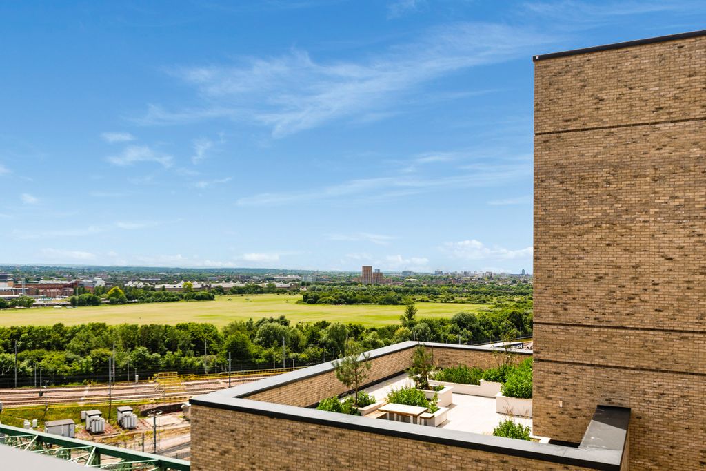 Property photo 3 of 3