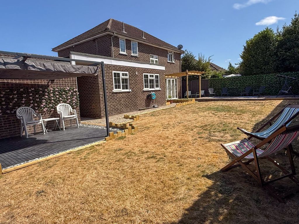 Property photo 2 of 18