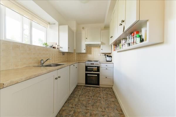 Property photo 3 of 8 Picture 3