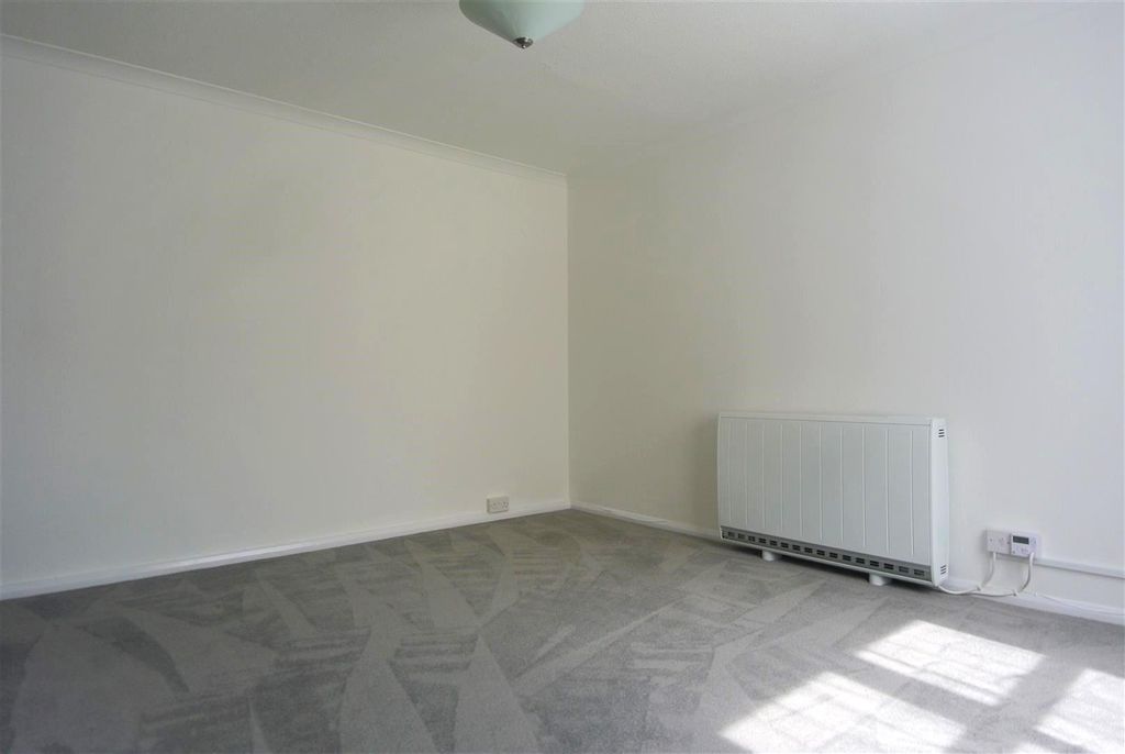 Property photo 2 of 7 Iwl9Sn_Eykokfr06Q4Ytha.Jpg
