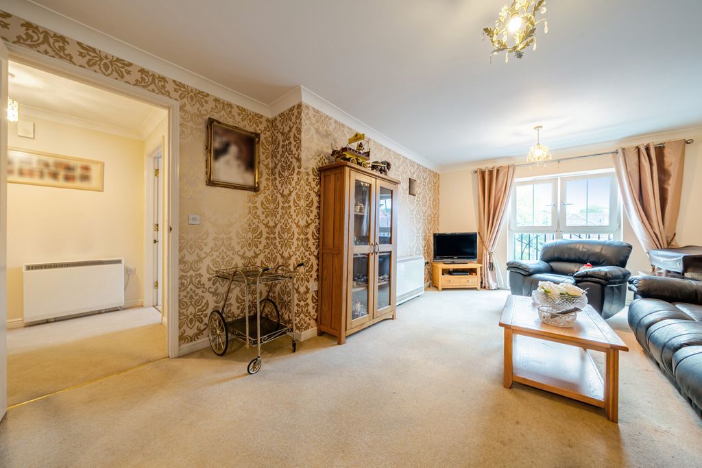 Property photo 3 of 14 Reception