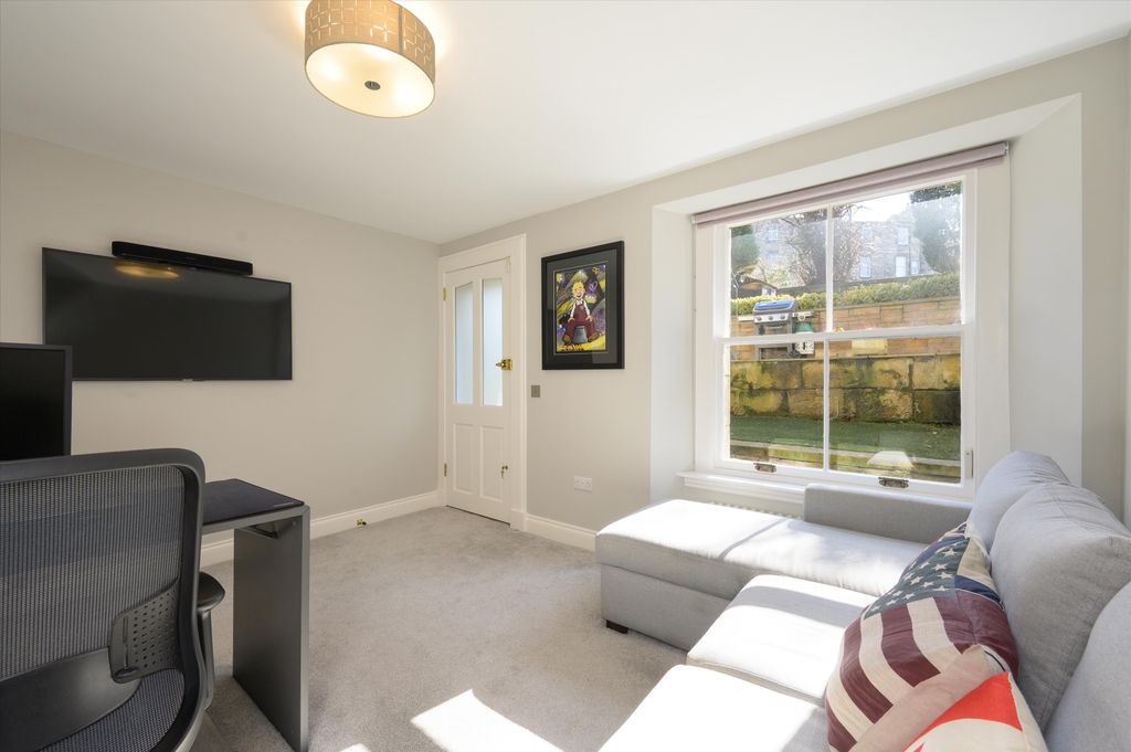 Additional image 26 of 4 bed flat for saleGlencairn Crescent, Edinburgh EH12