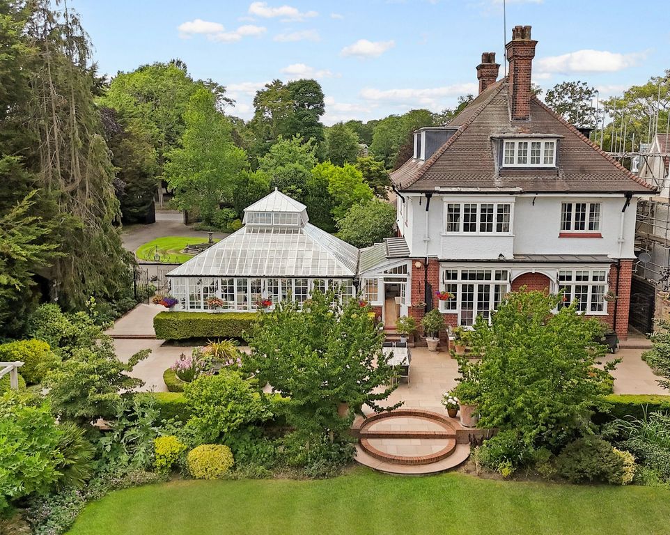 Lower Teddington Road Kingston Upon Thames Surrey KT1 6 Bed Detached Lower Teddington Road Kingston Upon Thames Surrey KT1 6 Bed Detached