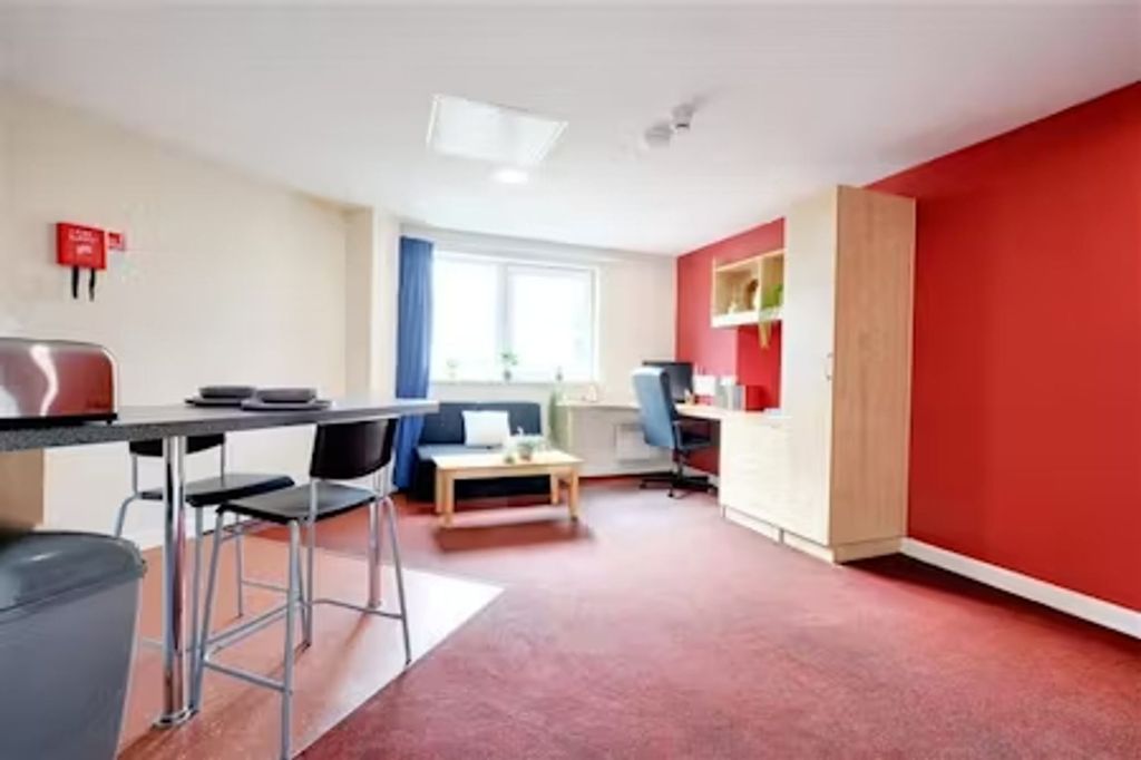 Property photo 1 of 24