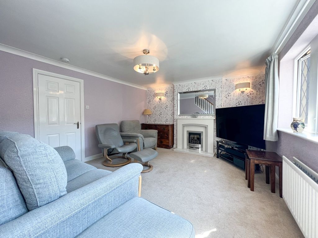 Property photo 3 of 23