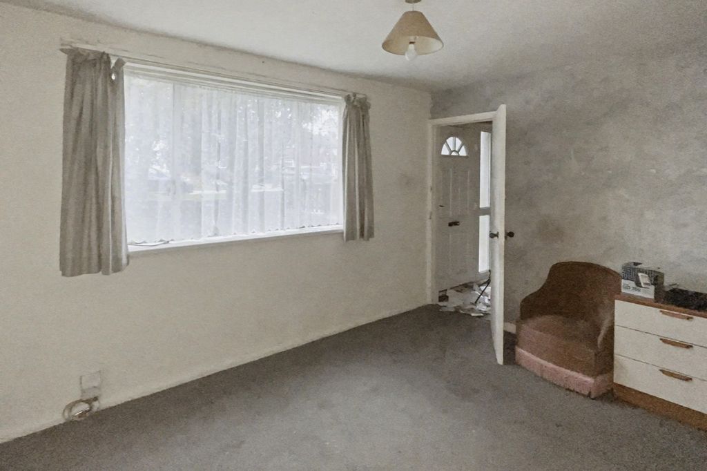 Property photo 3 of 15 7 Kingsdown Way, Bromley Br2 7Pt