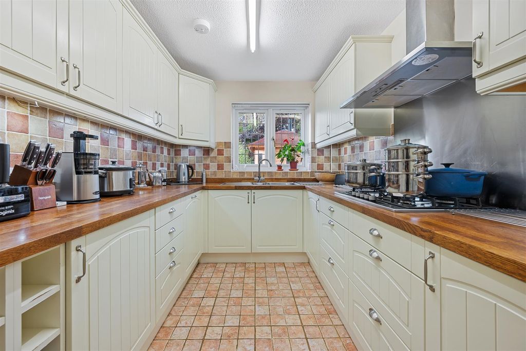 Property photo 3 of 32 2Bonsorgdnsweb10.Jpg