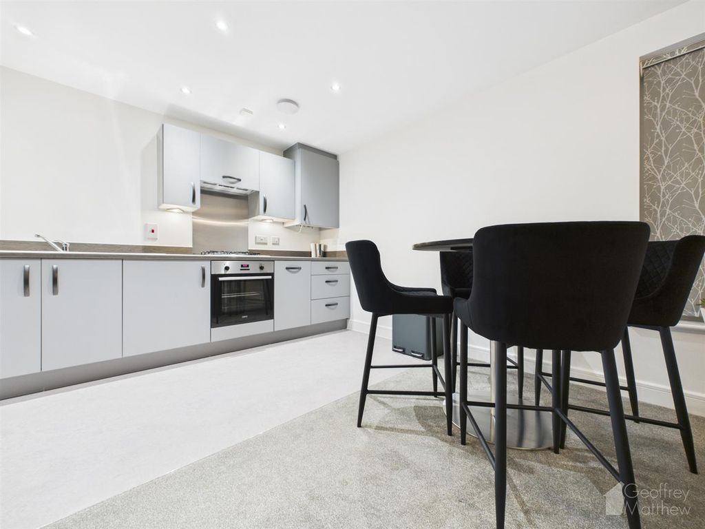 Property photo 1 of 15 Cam02365G0-Pr0404-Still008.Jpg