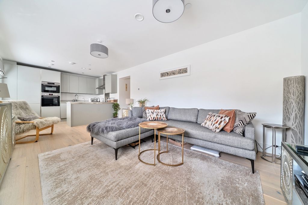 Property photo 2 of 21 1302514-2-6839E51...