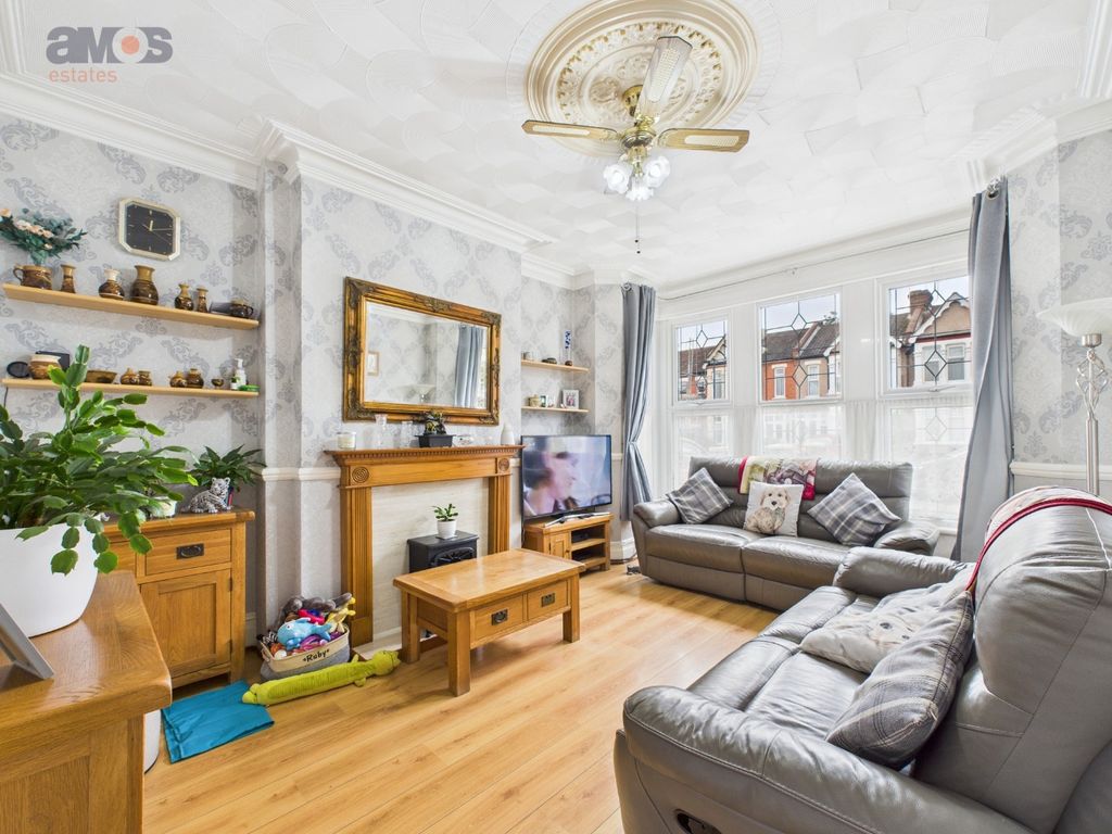 Property photo 3 of 20 4254904