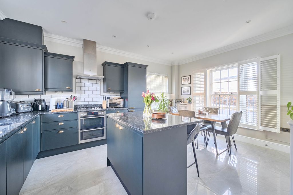 Property photo 2 of 18 Photo 2