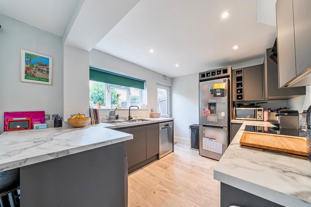 Property photo 3 of 12 Picture No. 19