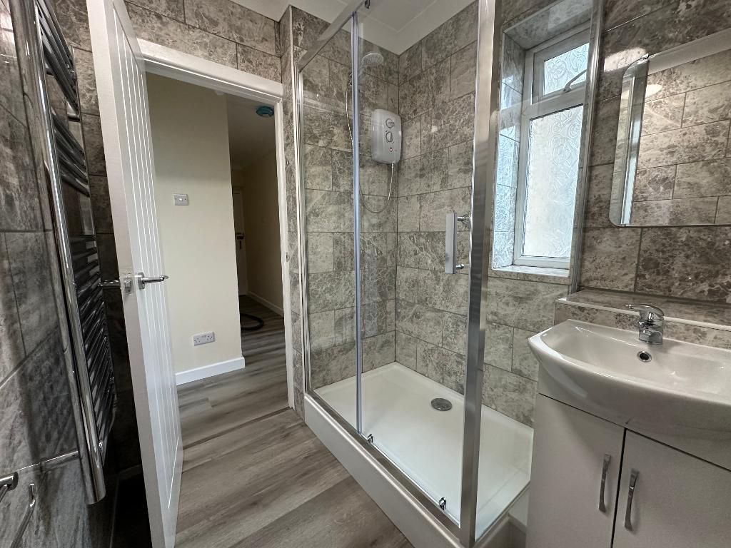 Property photo 3 of 8 Photo 3