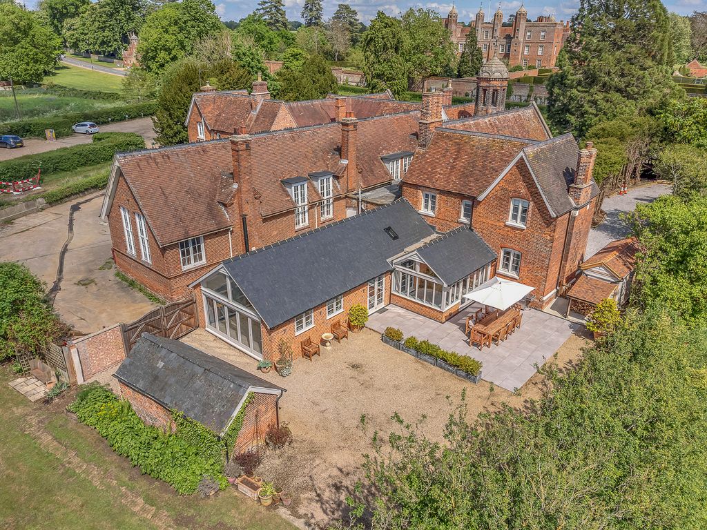 Property photo 2 of 35 Dji_0108