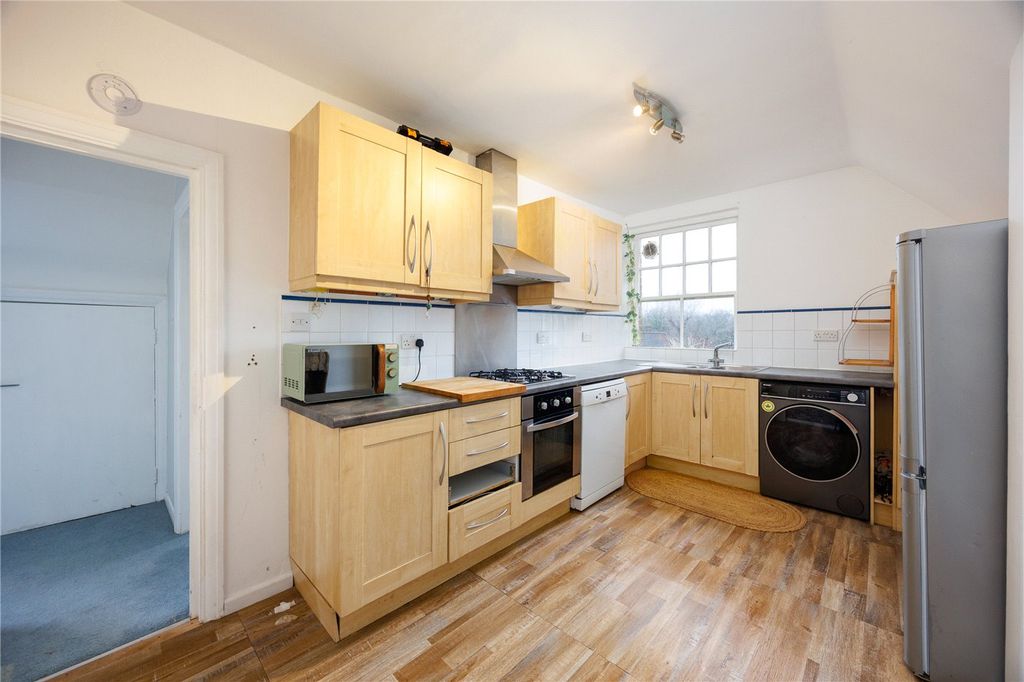 Property photo 2 of 13 Picture No. 04