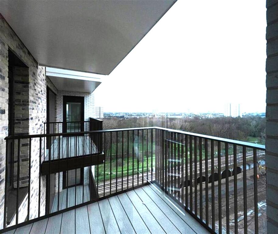 Property photo 1 of 9 Balcony.Jpg