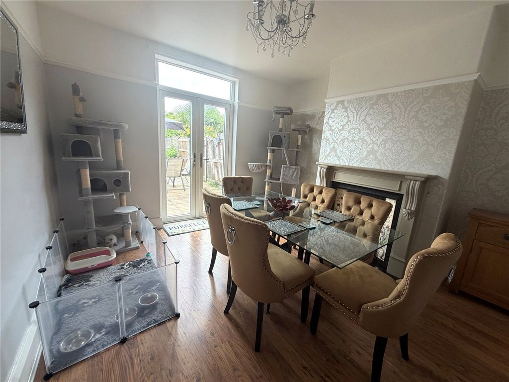 Property photo 3 of 12 Dining Room