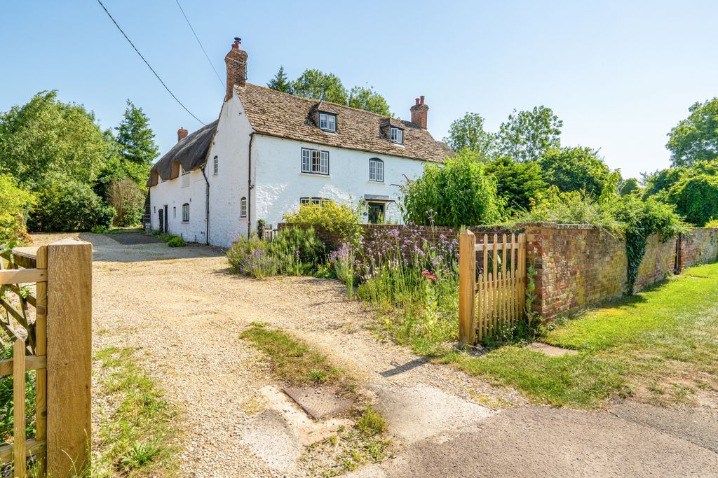 Property photo 1 of 38 1482890336A3d8B46B8d18