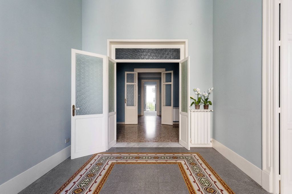 Property photo 1 of 35