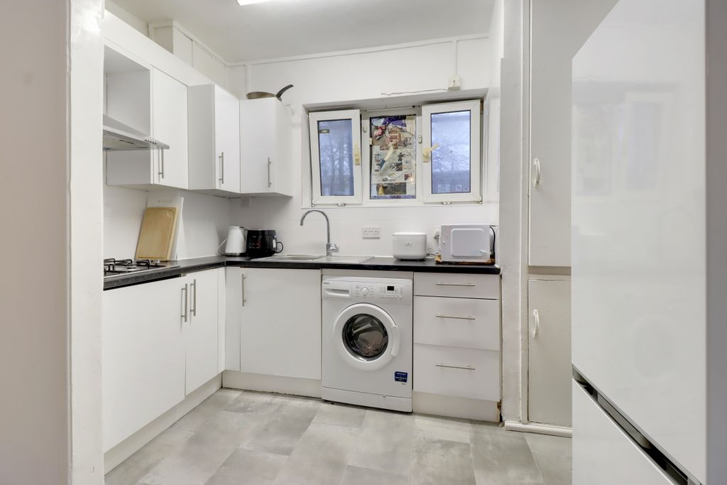 Property photo 3 of 12 Img_2770_6_Original