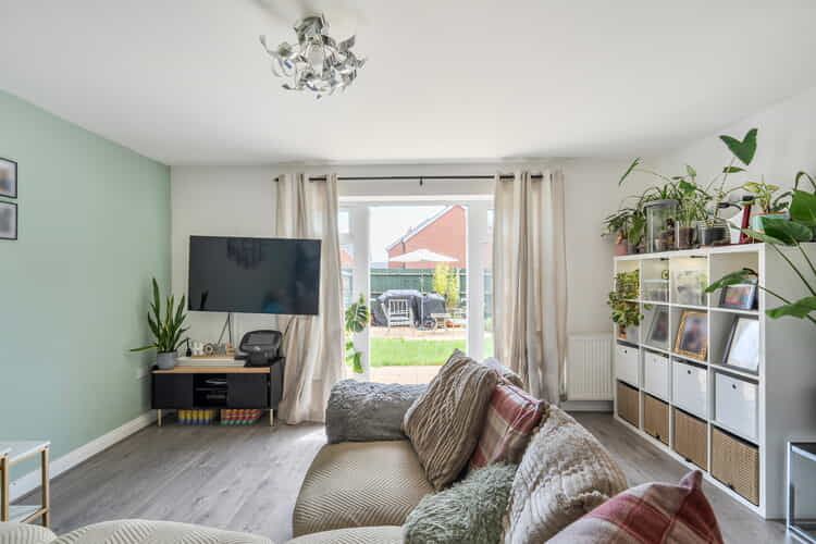 Property photo 2 of 19