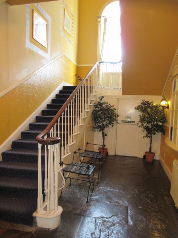 Property photo 2 of 4