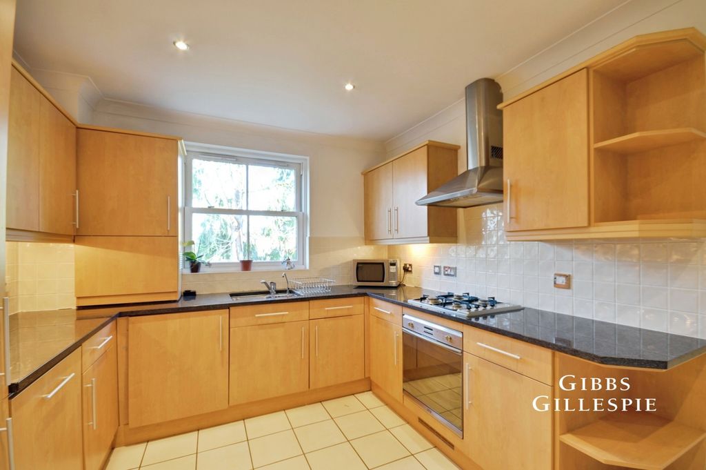 Property photo 2 of 10 Pbox-Img.Jpg