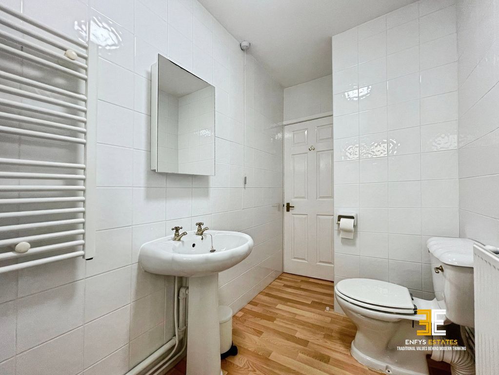 Additional image 16 of 2 bed flat for saleDeganwy Beach, Deganwy LL31