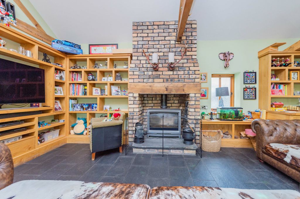 Property photo 3 of 29 Penylan Barn (24 Of 67)
