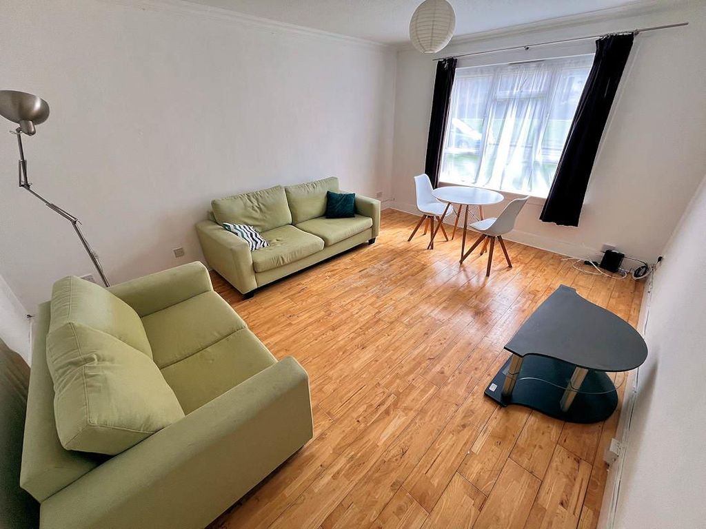 Property photo 2 of 6