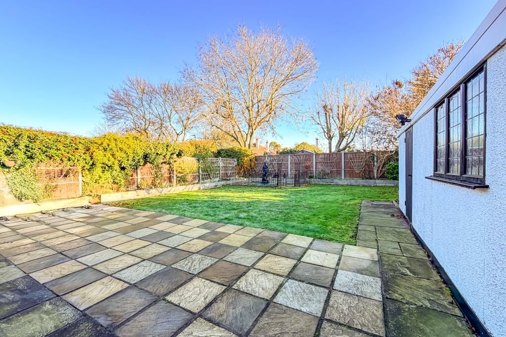 Property photo 2 of 21 Garden