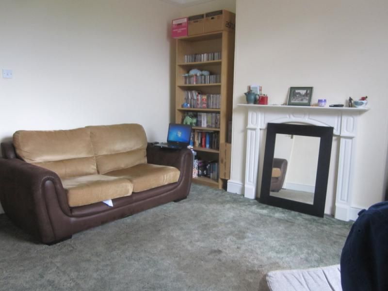 Property photo 3 of 6 Living Room