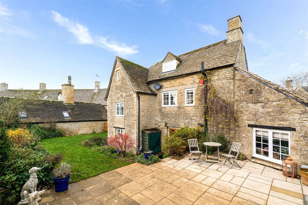 Property photo 1 of 21 Garden