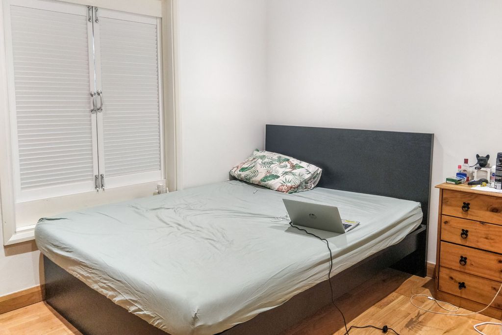 Property photo 2 of 8 Apartment 54 Stone Gate House, Stone Street, Bradford, West Yorkshire, Bd1 4Qf