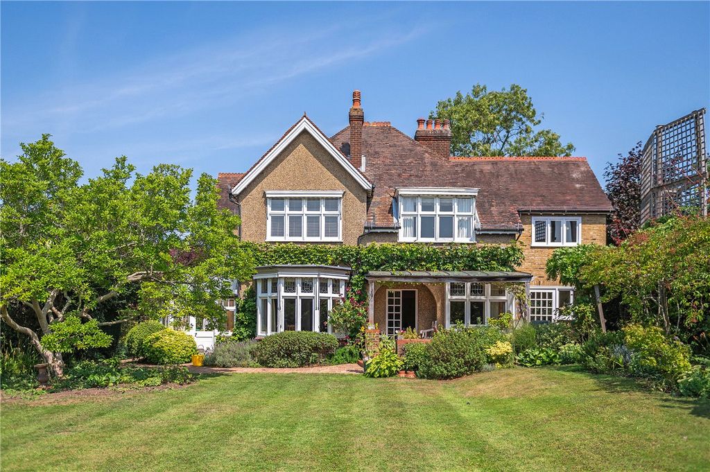 Property photo 1 of 20 Picture No. 04