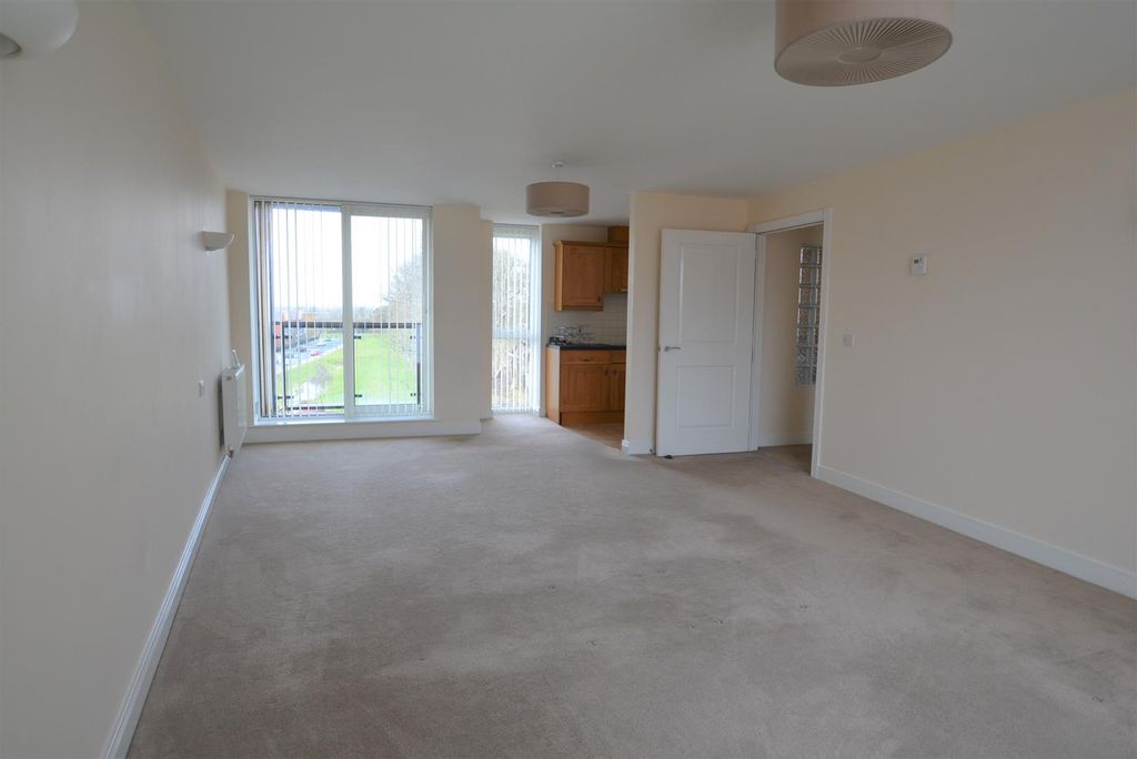 Property photo 3 of 4