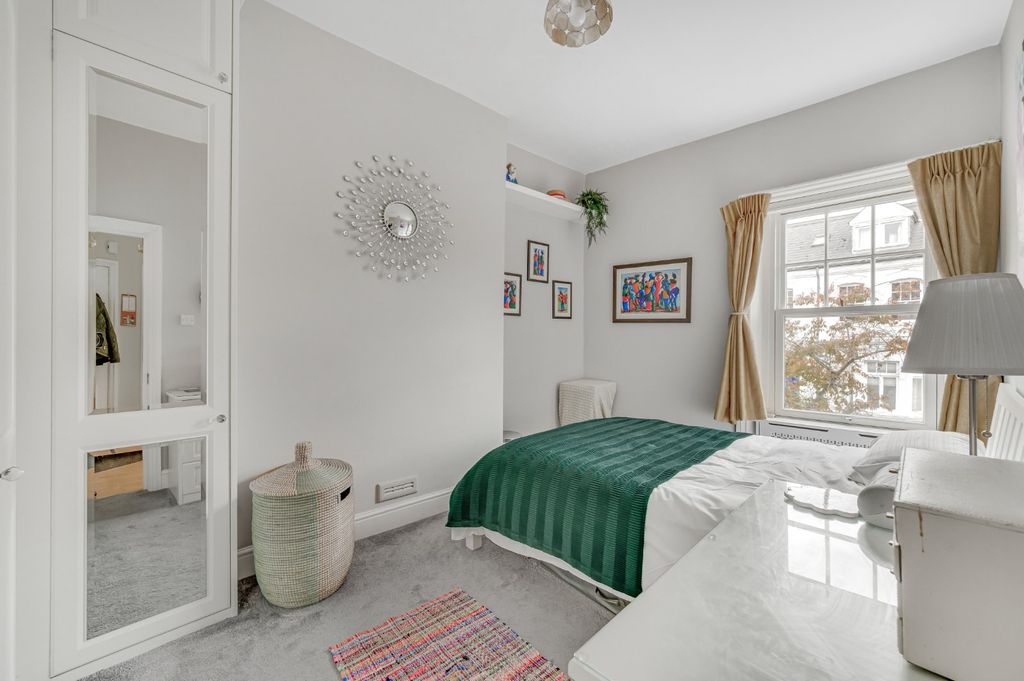 Property photo 3 of 9 Picture No. 01