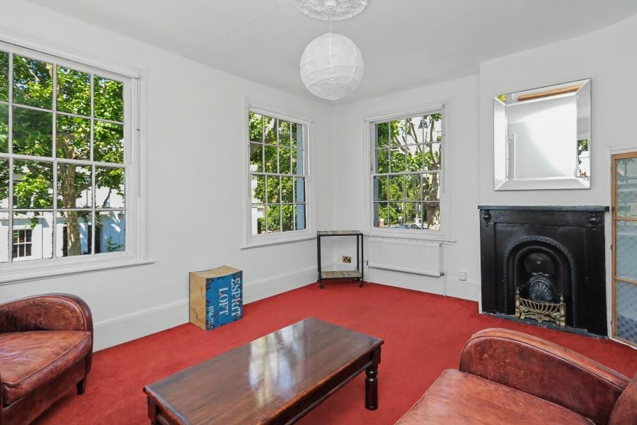 Property photo 1 of 8
