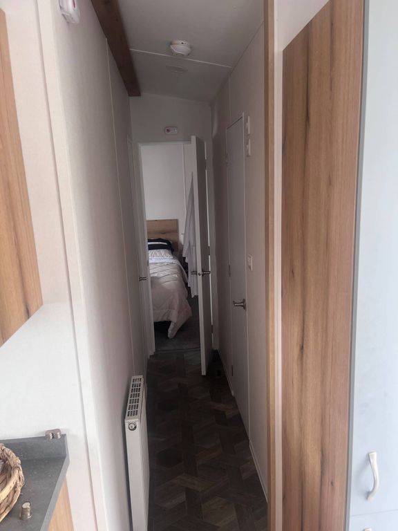 Property photo 2 of 29