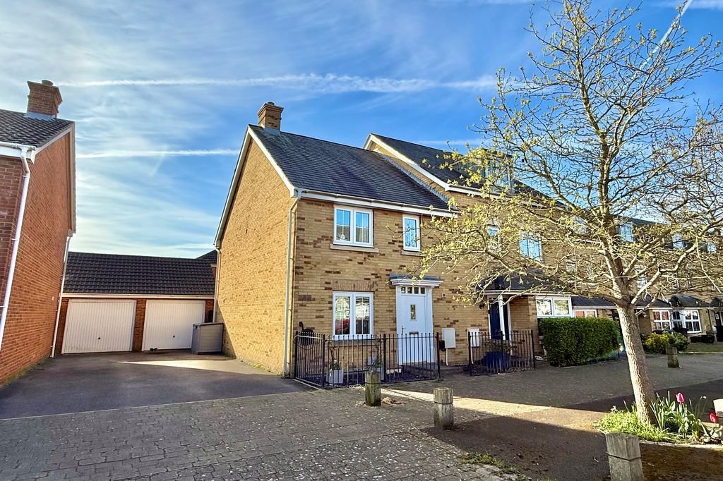 Property photo 1 of 17 House &amp; Garage