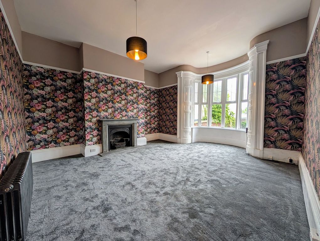 Property photo 2 of 50