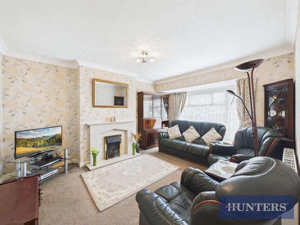 Property photo 2 of 13 Cam05333G0-Pr0251-Still003.Jpg