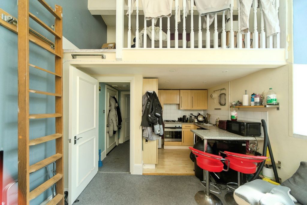 Property photo 1 of 14 Photo